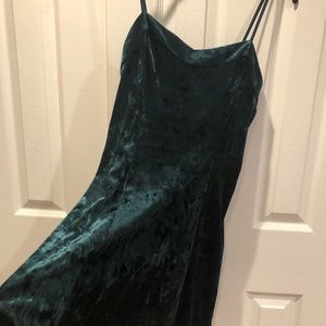 Forever 21 emerald velvet dress